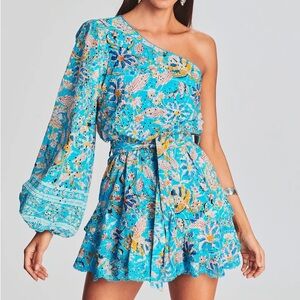 Hemant and nandita Lyna short dress size S